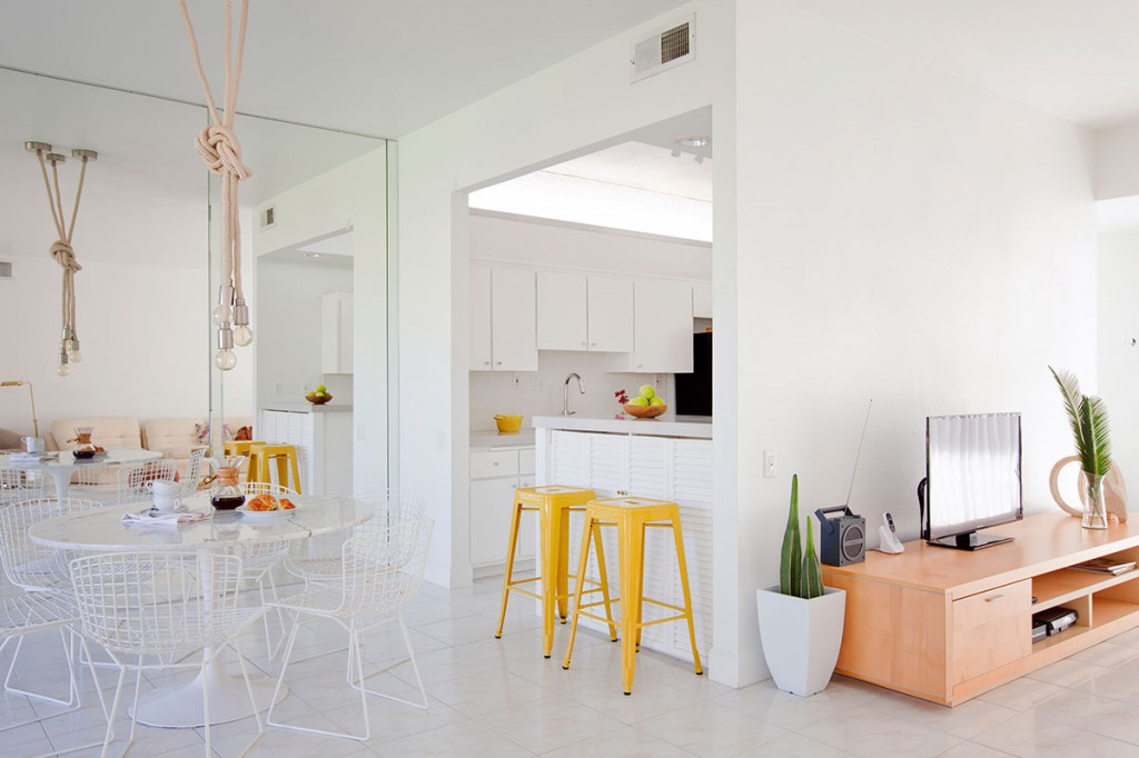 15 Desert Lakes, dining area